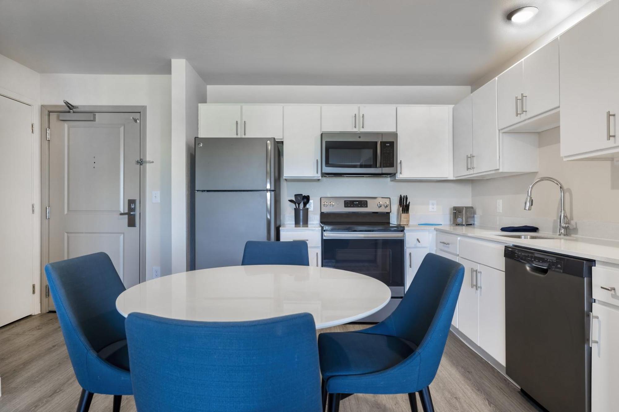 Soka Suites Dallas - Las Colinas Irving Exterior foto